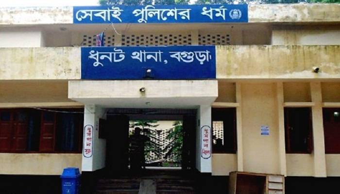 নবজাতক নিয়ে থানায় 'ধর্ষণের শিকার' কিশোরী