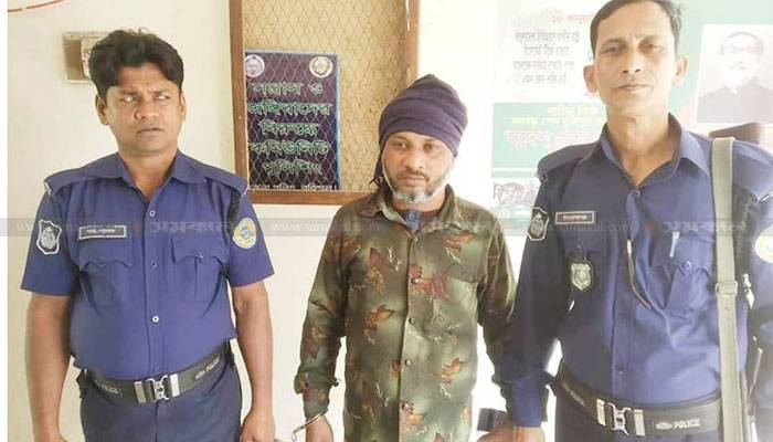 শিশুকে কৌশলে দোকানের পেছনে নিয়ে ধর্ষণ, ব্যবসায়ী গ্রেপ্তার