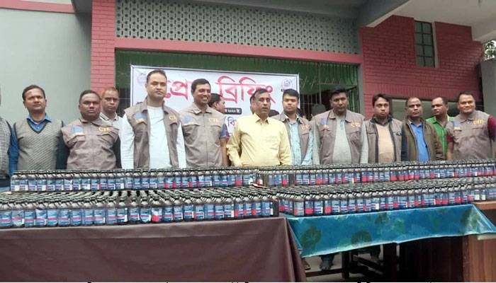 মসলার গুদামে মিলল হাজার হাজার বোতল ফেনসিডিল