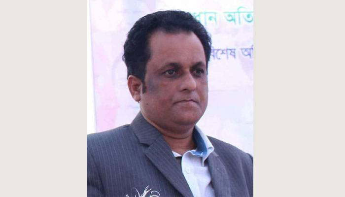 বাজার নিয়ে বাসায় ফেরা হলো না শিক্ষা অফিসারের