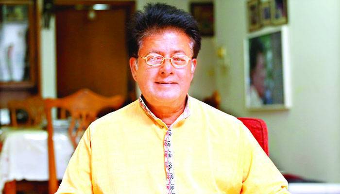 থিয়েটারের অনিবার্য দ্রোহী