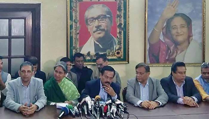 ভোটকেন্দ্রে গিয়ে পছন্দের প্র্রার্থীকে ভোট দেওয়ার আহ্বান নানকের