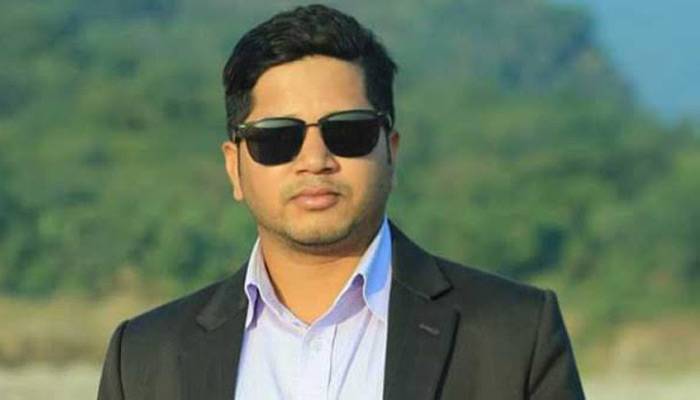 দোহারে ছাত্রলীগ সভাপতির বিরুদ্ধে নির্বাহী প্রকৌশলীকে পেটানোর অভিযোগ