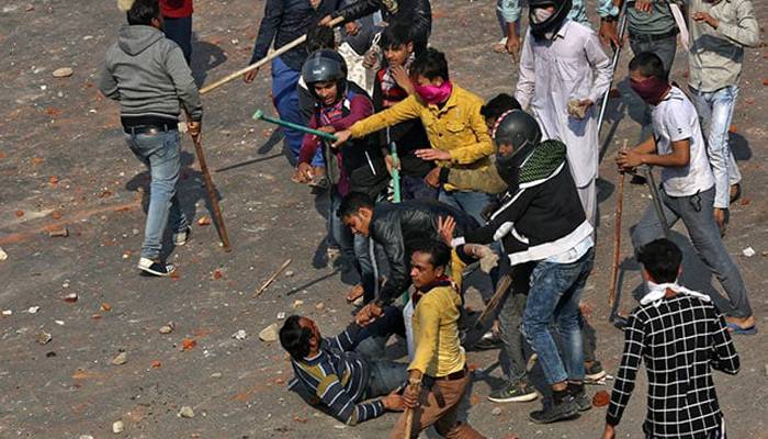 দেখলেই গুলি, আতঙ্কে কাঁপছে দিল্লি