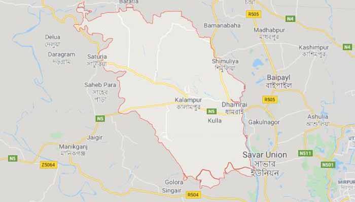 ধামরাইয়ে বাসচাপায় ইজিবাইক চূর্ণবিচূর্ণ, নারী নিহত