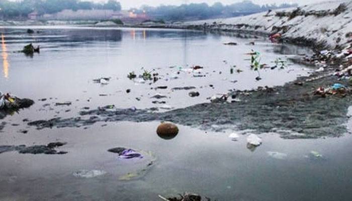 ট্রাম্পের নাকে যমুনার দুর্গন্ধ ঠেকাতে ছাড়া হল স্বচ্ছ পানি