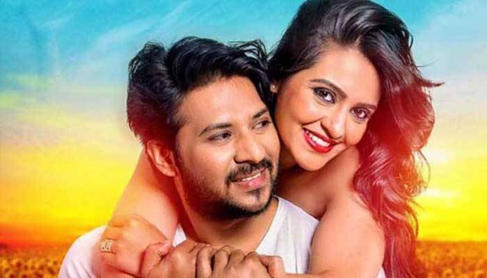 নিরব-প্রিয়াঙ্কা জুটির প্রথম গান