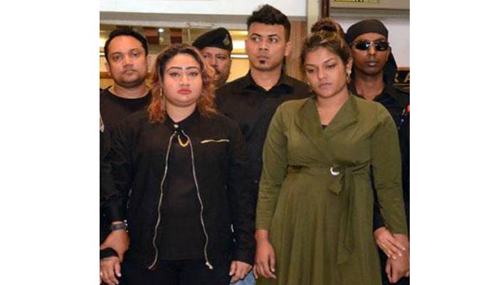 পাপিয়ার ফোনে আপত্তিকর ভিডিও ক্লিপ