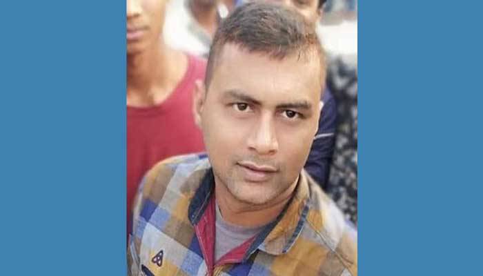 উচ্চগতির মোটরসাইকেল ট্রাকের নিচে, যুবলীগ নেতা নিহত