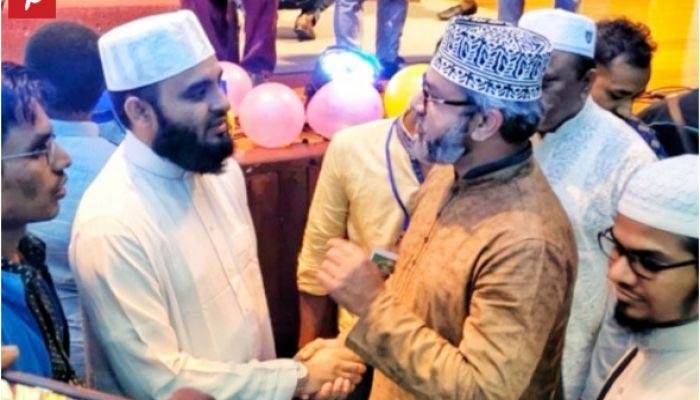 আজহারীকে পিতার উত্তরসূরী বললেন সাঈদীপুত্র