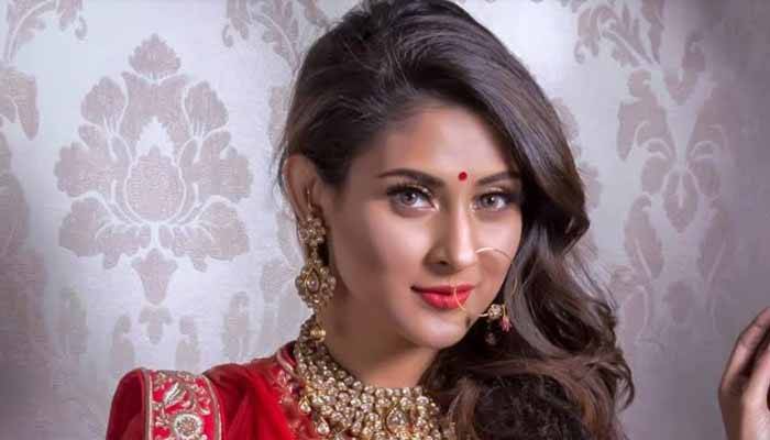 তারকাদের চোখে ভালোবাসা