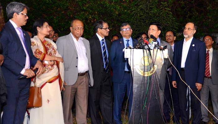 করোনা: ঢাকায় কূটনীতিকদের উদ্বেগ, আশ্বস্ত করলেন মন্ত্রী
