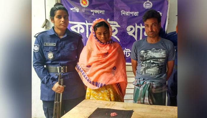 কালাইয়ে ইয়াবা বিক্রির অভিযোগে মহিলা আ.লীগের নেত্রীসহ আটক ২