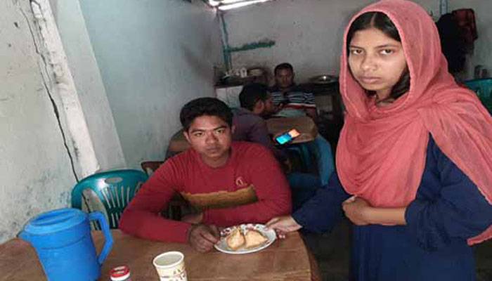 জিপিএ-৫ পাওয়া টুম্পা এখন হোটেলকর্মী