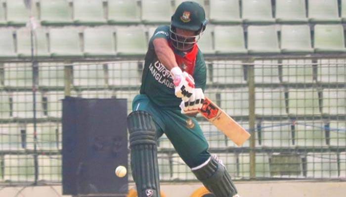 তামিমের দেশসেরা ইনিংসে ৩২২ বাংলাদেশের