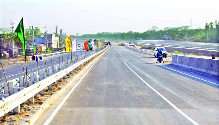 এক্সপ্রেসওয়ে যুগে দেশ