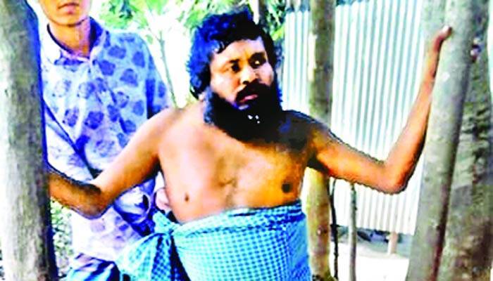 শুক্কুর আলীর শিকলে বাঁধা জীবন