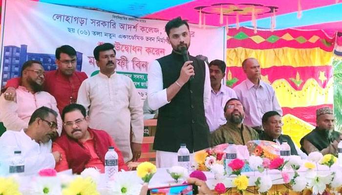 সকলে মিলে মাদকের বিরুদ্ধে যুদ্ধে নামতে হবে: মাশরাফি