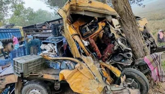 রাজশাহীতে বাস-পিকআপের মুখোমুখি সংঘর্ষে নিহত ২