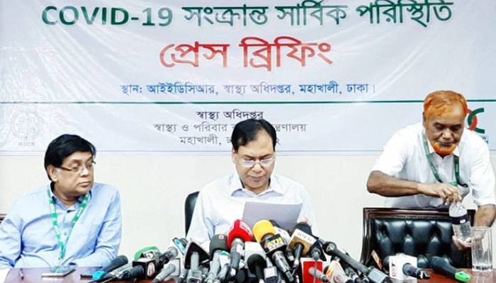 চিকিৎসকদের সেবা থেকে বিরত না থাকার আহ্বান