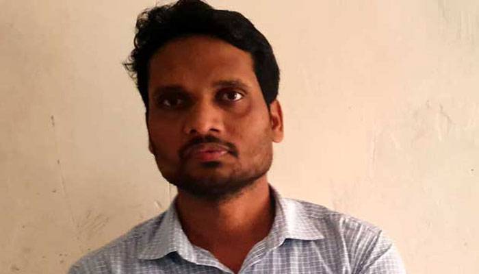 ছাত্রীকে ধর্ষণচেষ্টায় অভিযুক্ত সেই শিক্ষক বরখাস্ত