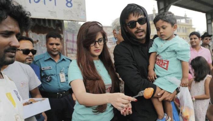 অবশেষে শুটিং শেষ না করেই ফিরছেন সিয়াম-পরীরা