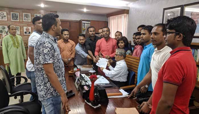 খালেদার মুক্তির জন্য ঢাবি ভিসিকে সুপারিশের আহ্বান ছাত্রদলের