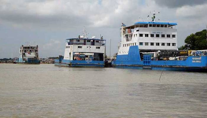 কাঁঠালবাড়ী-শিমুলিয়া নৌরুটে লঞ্চ চলাচল অনির্দিষ্টকালের জন্য বন্ধ