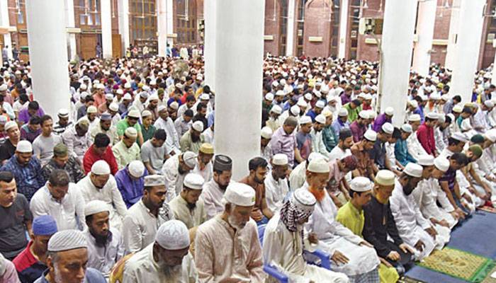 করোনা রোধে মসজিদে নামাজ সীমিত করার পক্ষে মত আলেম-ওলামাদের