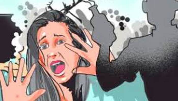 নারী দিবসের রাতে এসিডদগ্ধ হলেন শ্বাশুড়ি-পুত্রবধূ