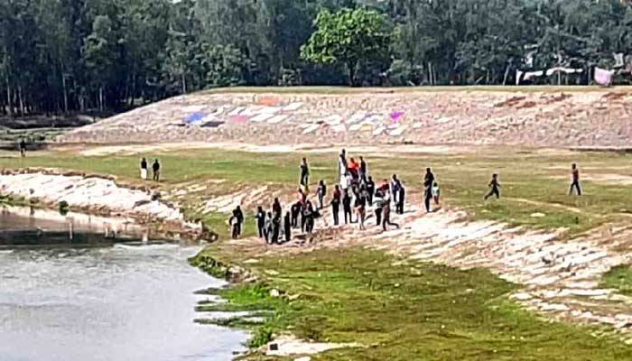 পঞ্চগড়ে পাকিস্তানি মর্টার শেল ধ্বংস করলো সেনাবাহিনী