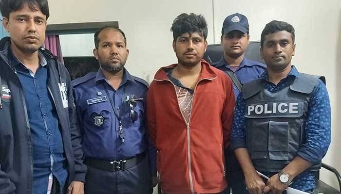 রৌমারীতে আওয়ামীলীগ নেতার ছেলে ইয়াবাসহ আটক