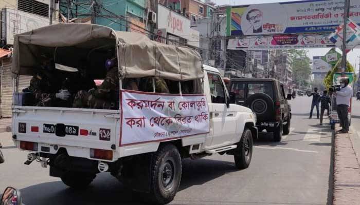 রাজশাহীতে সেনা টহল, সচেতনতা বাড়াতে মাইকিং