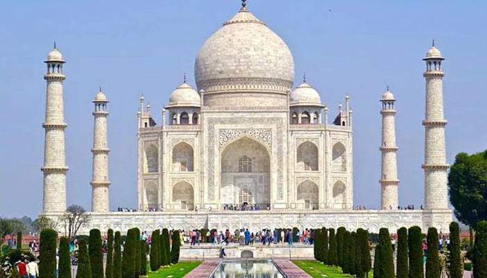 করোনায় তাজমহলে দর্শক প্রবেশে নিষেধাজ্ঞা