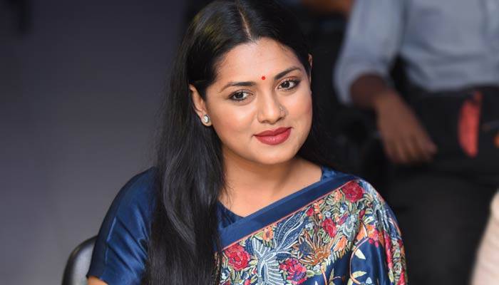 স্যরি, এখন কিছুই বলতে করতে পারব না: তিশা