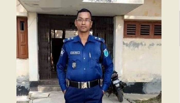 করোনা জয় করে বাড়ি ফিরলেন এসআই