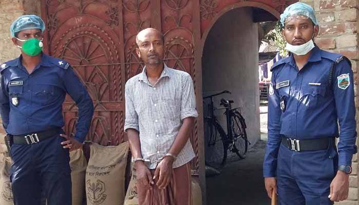 ধামইরহাটে সরকারি চাল মজুদ রাখায় ব্যবসায়ীর কারাদণ্ড