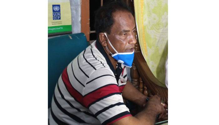 চাল আত্মসাত করে ধরা পড়ে চেয়ারম্যান বললেন ‘ভুল হয়েছে’
