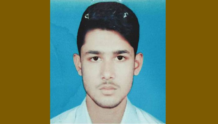 বন্ধু করলো ধর্ষণ, বান্ধবীরা ভিডিও
