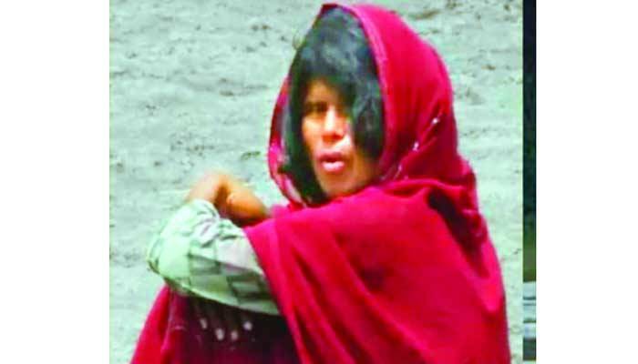 শূন্যরেখায় ধুঁকে ধুঁকে মরছে কে এই নারী