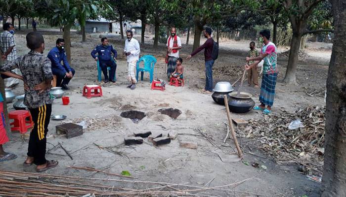 পায়েস খেলেই মুক্তি মিলবে করোনা থেকে, ‘স্বপ্নে’ দেখেছেন ভণ্ড কবিরাজ