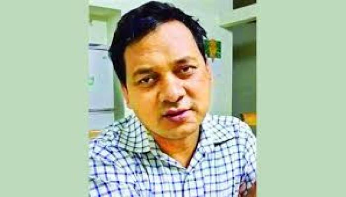 ডা. মঈনের জানাযায় অংশ নিয়েছিলেন ৬ জন