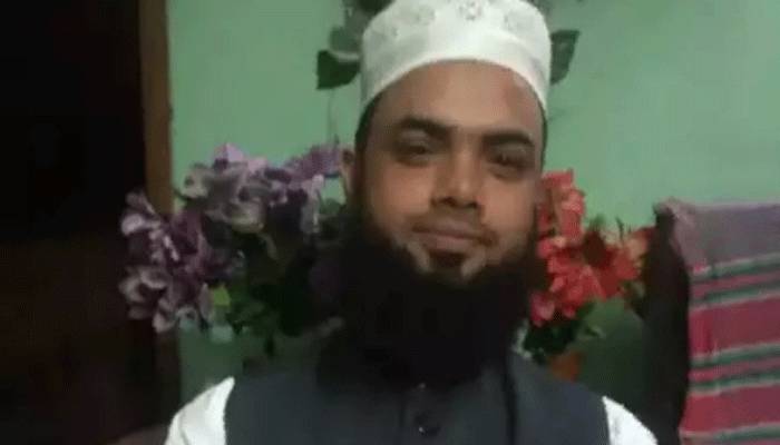 কবিরাজকে ঘর থেকে ডেকে নিয়ে ছুরিকাঘাতে হত্যা