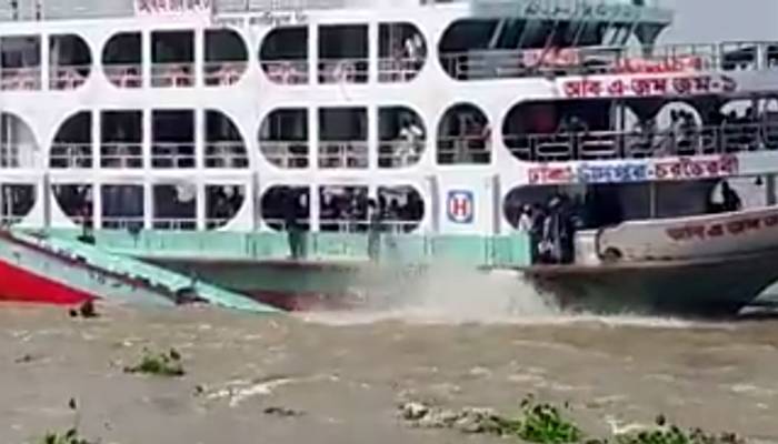 মতলবের ১৪ লঞ্চঘাট পুলিশের নজরদারিতে