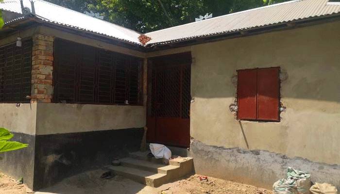 সিংড়ায় ঢাকা ও নারায়ণগঞ্জ থেকে আসা ৬ পরিবার লকডাউনে