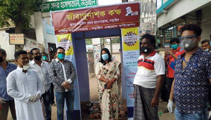 মাশরাফির উদ্যোগে হাসপাতাল গেটে জীবাণুনাশক কক্ষ