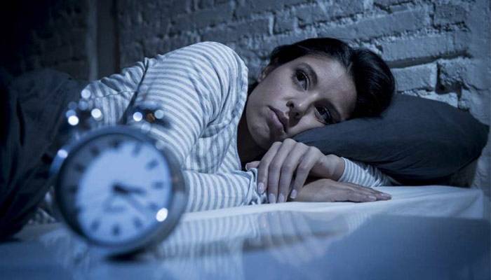 টানা লকডাউনে অনিদ্রা দূর করবেন যেভাবে
