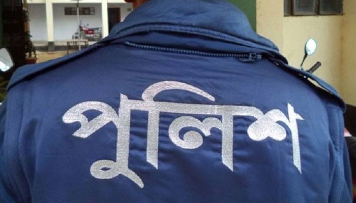পুলিশকে করোনার ভয় দেখিয়ে গ্রেপ্তার এড়ানোর চেষ্টা আসামির