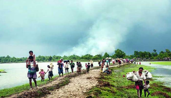 সীমান্তে দেড় শতাধিক রোহিঙ্গা বাংলাদেশে অনুপ্রবেশের অপেক্ষায়
