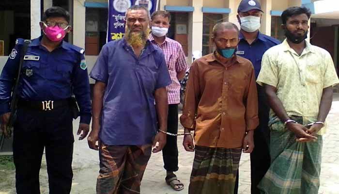 রায়গঞ্জে দরিদ্রদের জন্য বরাদ্দ করা ৬৫ বস্তা চাল জব্দ, আটক ৩